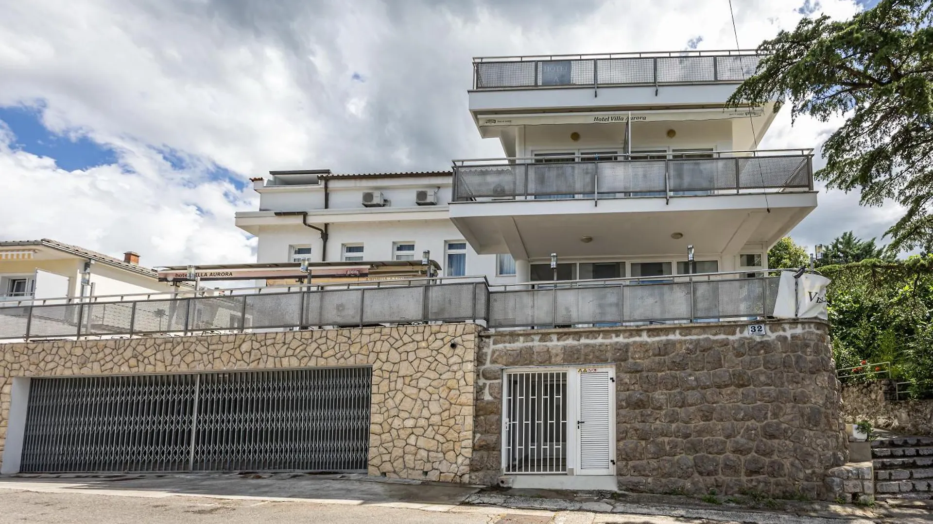 Hotel Villa Aurora Crikvenica 3*,