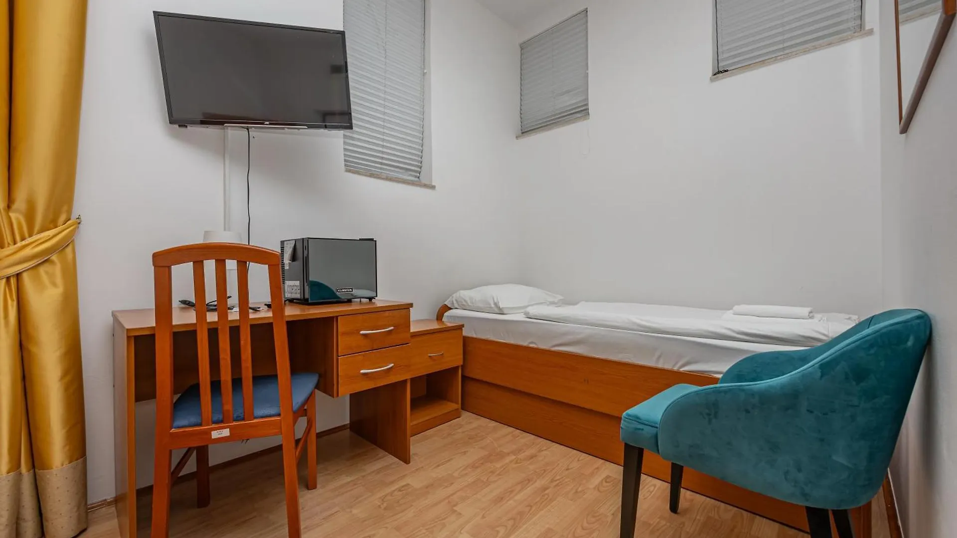 Hotel Villa Aurora Crikvenica 3*,  Croazia