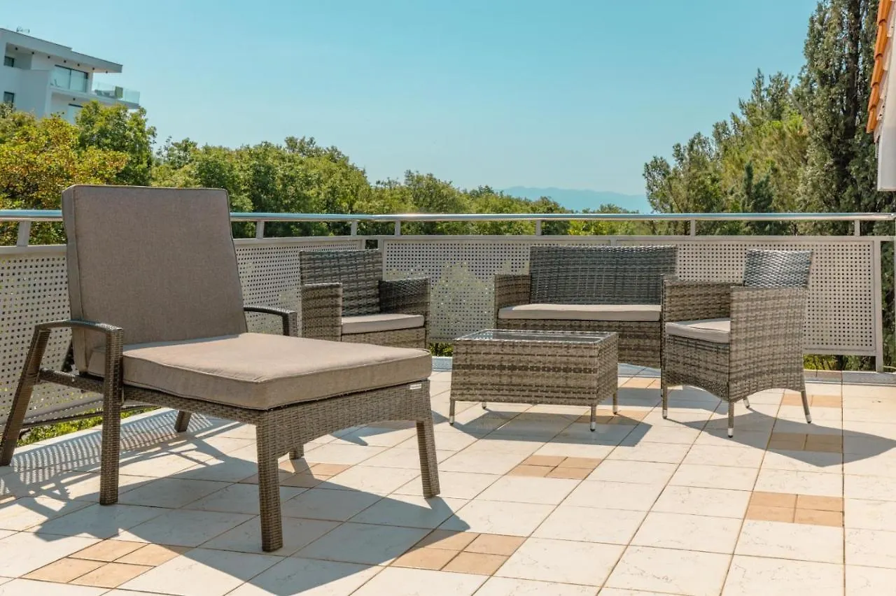 Villa Aurora Цриквеница 3*,  Хорватия
